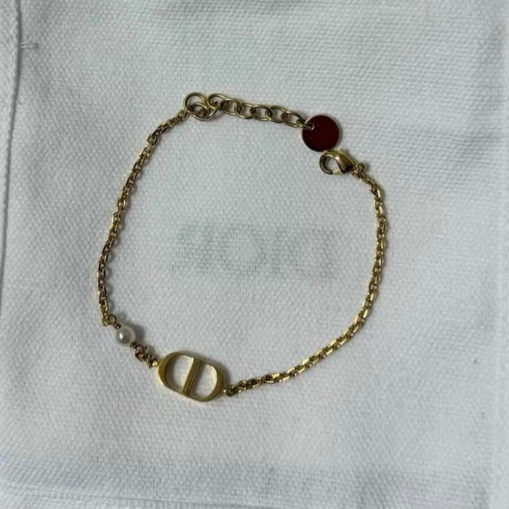 Dior Gold Bracelet with Pearl
